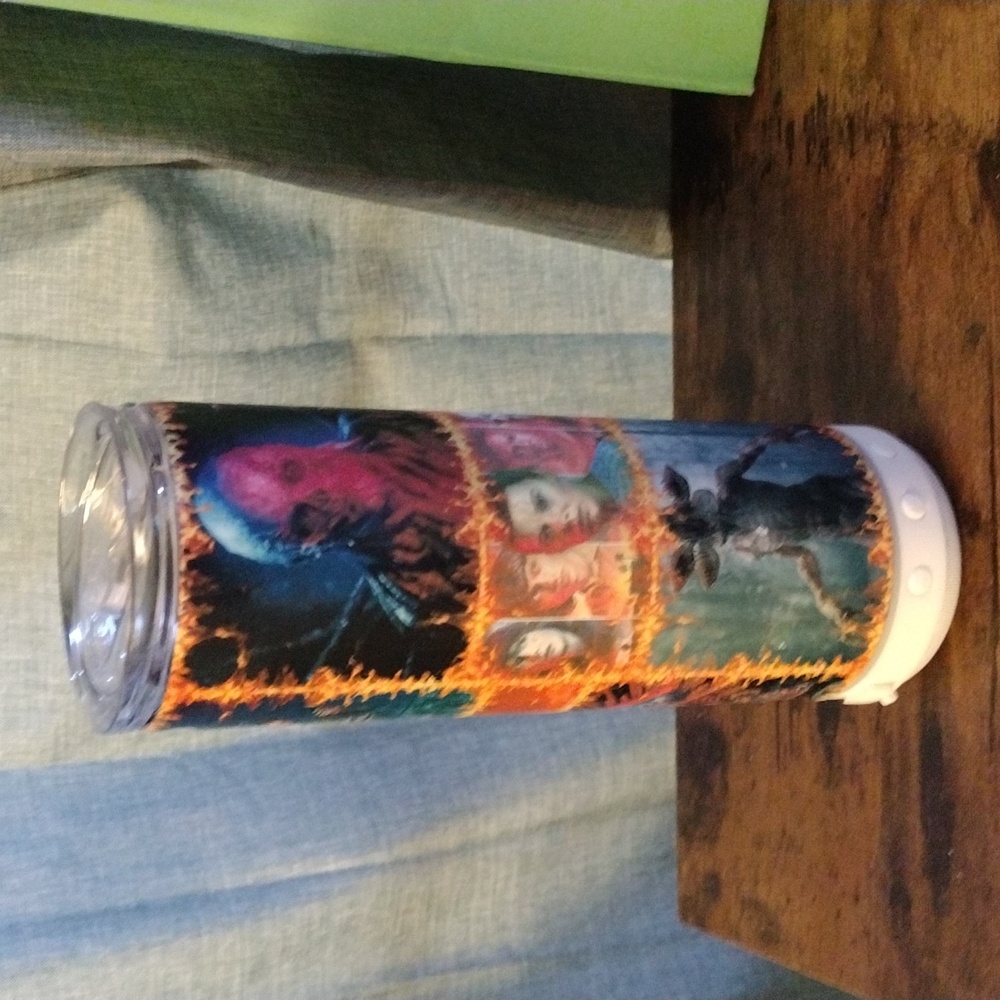 Bluetooth speaker stranger things cup